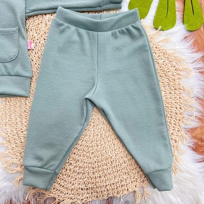 Conj. Jaqueta com Flores Bordadas no Bolsinho e Calça Ribana - Verde